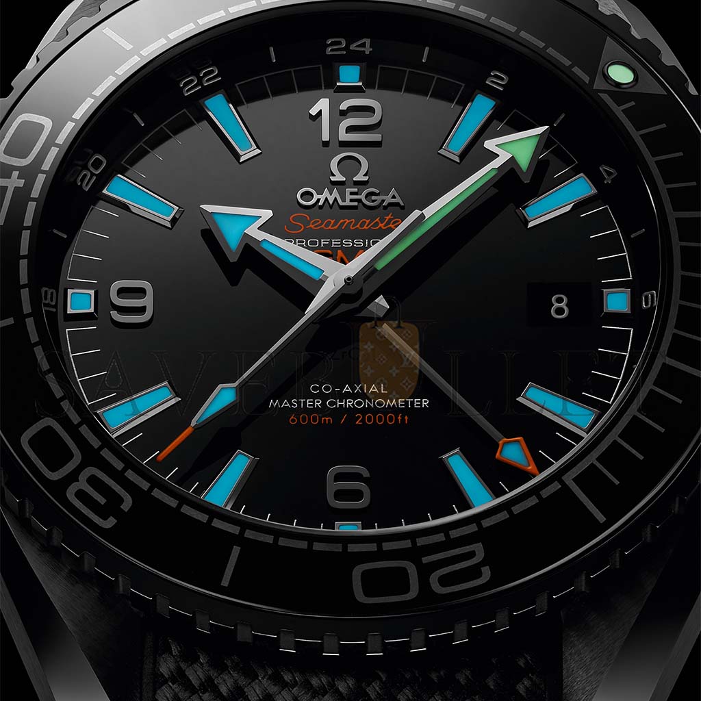 Om**a seamaster planet ocean 600m watch 215.92.46.22.01.001